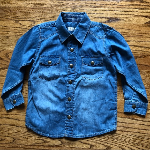 Boys Soft Chambray Cotton Shirt - Picture 6 of 6